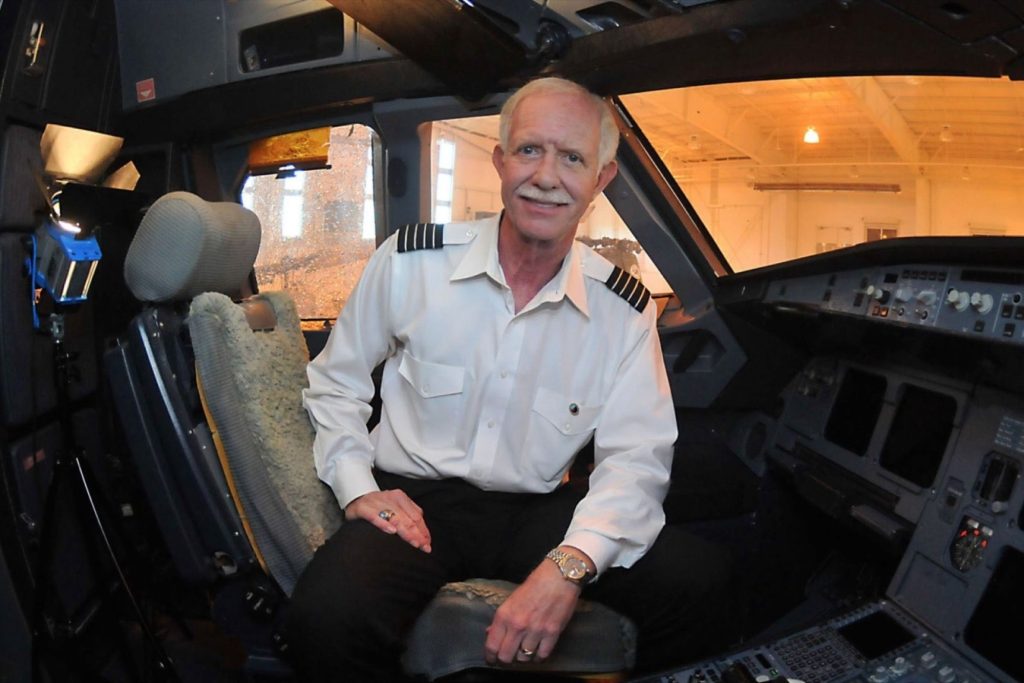 Η θεαματική προσγείωση που έσωσε 155 ψυχές και έγινε ταινία