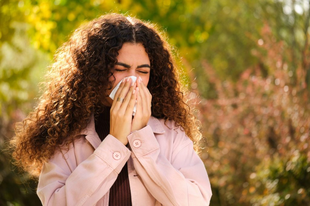 Αλλεργίες: Δείτε τι πρέπει να κάνετε για να μην χειροτερεύουν κάθε βράδυ