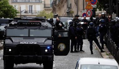 Παρίσι: Συνελήφθη ο άντρας που απειλούσε να ανατιναχθεί στο ιρανικό προξενείο (upd)