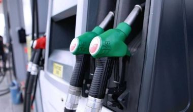 Καύσιμα: Λίγο πριν ξεπεράσει τα 2 ευρώ/λίτρο η τιμή της βενζίνης ενόψει Πάσχα