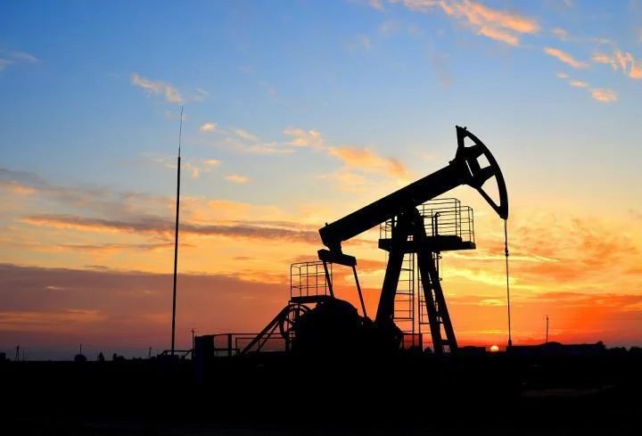 Πετρέλαιο: Κατακόρυφη αύξηση άνω του 3% μετά το χτύπημα του Ισραήλ στο Ιράν