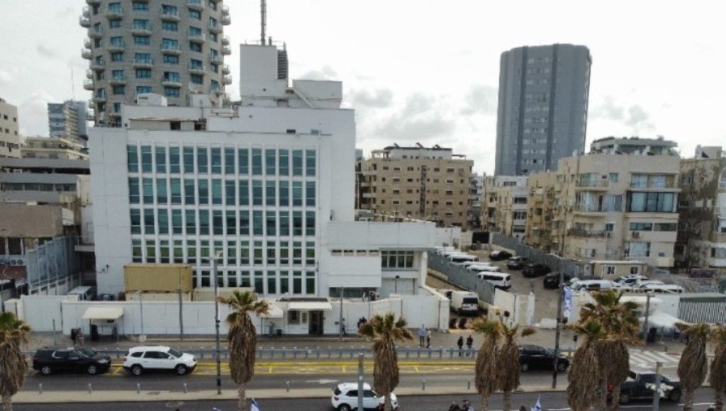 Να περιορίσει τις μετακινήσεις στο εσωτερικό του Ισραήλ κάλεσε το προσωπικό της η πρεσβεία των ΗΠΑ