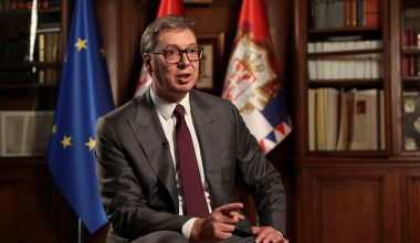 Οργή του Σέρβου προέδρου Α.Βούτσιτς κατά Ν.Μπακογιάννη για το «ναι» στο Κόσοβο για Συμβούλιο της Ευρώπης: «Είσαι ασπόνδυλο ον»