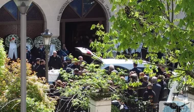 Γρεβενά: Θρήνος στην κηδεία του 31χρονου αστυνομικού που σκοτώθηκε μετά από κατάρρευση κτιρίου στον Πειραιά (φωτο)