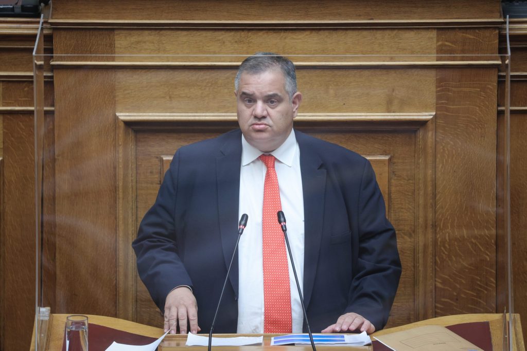 Β.Σπανάκης για 6ήμερη εργασία: «Προβλέπεται για τις επιχειρήσεις συνεχούς λειτουργίας»