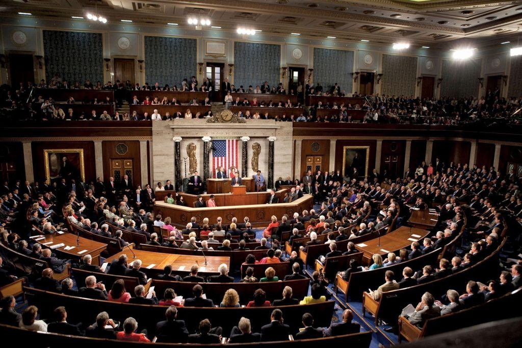 ΗΠΑ: Εγκρίθηκε το πακέτο βοήθειας στην Ουκρανία από την Βουλή των Αντιπροσώπων – Ο Ζελένσκι παίρνει 60 δισ.$