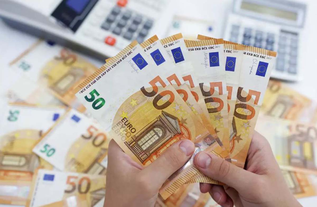 e-ΕΦΚΑ: Δείτε πότε θα καταβληθούν οι συντάξεις Μαΐου