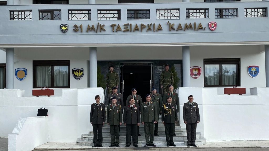 ΜΟΕ: Στην έδρα ελληνικής ταξιαρχίας Τούρκος ταξίαρχος (φωτό)