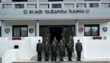 ΜΟΕ: Στην έδρα ελληνικής ταξιαρχίας Τούρκος ταξίαρχος (φωτό)