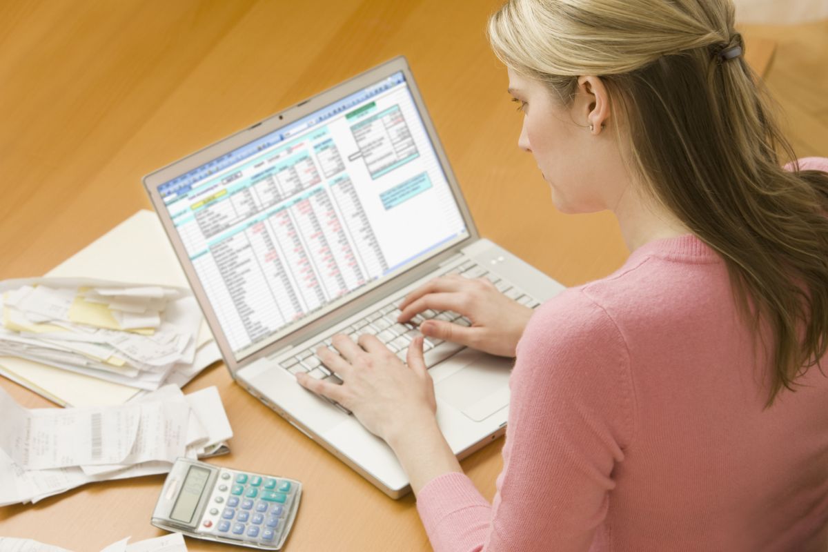 Αύριο ξεκινά η υποβολή των φορολογικών δηλώσεων – Οι τρεις αλλαγές