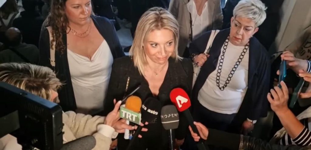 Μαρία Καρυστιανού: «Ντροπή της δικαιοσύνης η αρχειοθέτηση της μήνυσης – Θα βρούμε αυτά που πέταξαν»