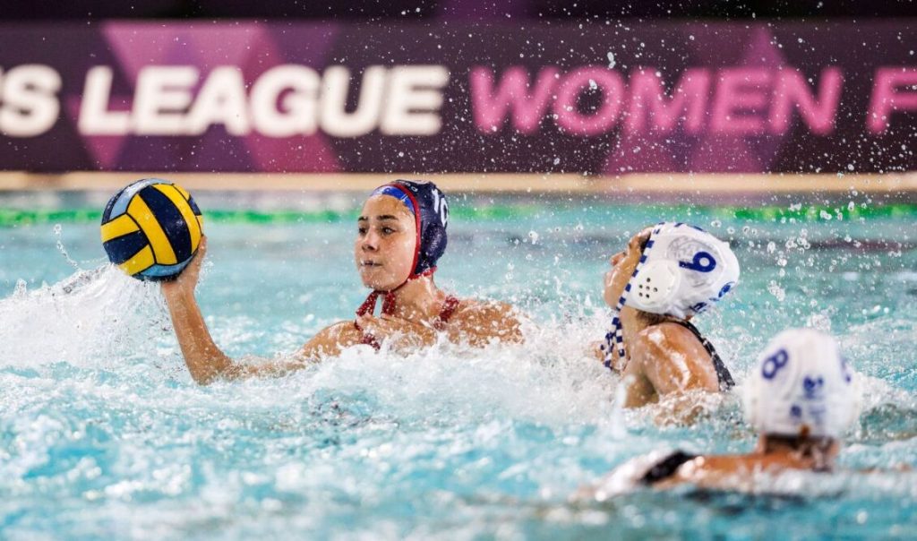 Πόλο γυναικών: Δεν τα κατάφερε στον τελικό του Champions League ο Ολυμπιακός – Ήττα με 16-10 από την Σαμπαντέλ