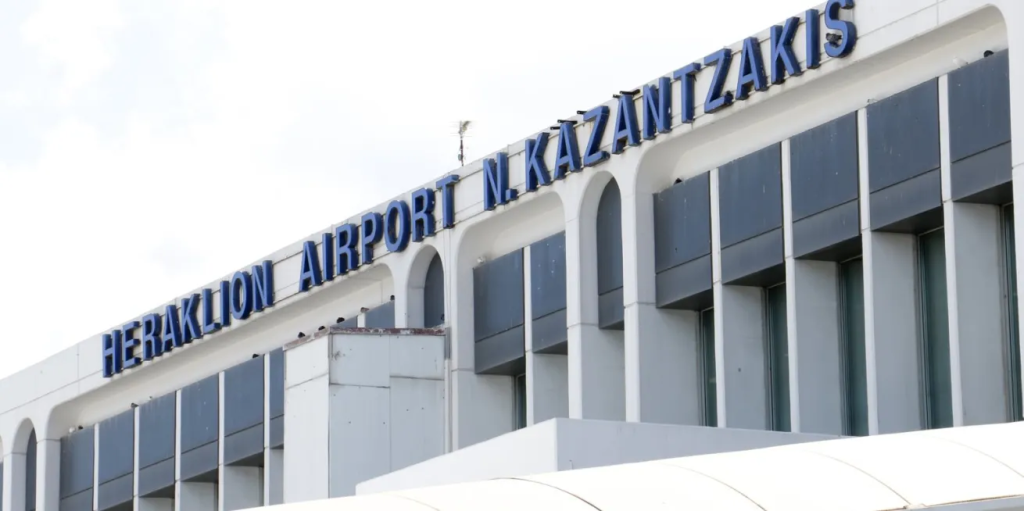 Αεροδρόμιο «Νίκος Καζαντζάκης»: Προβλήματα στις πτήσεις λόγω των ισχυρών ανέμων