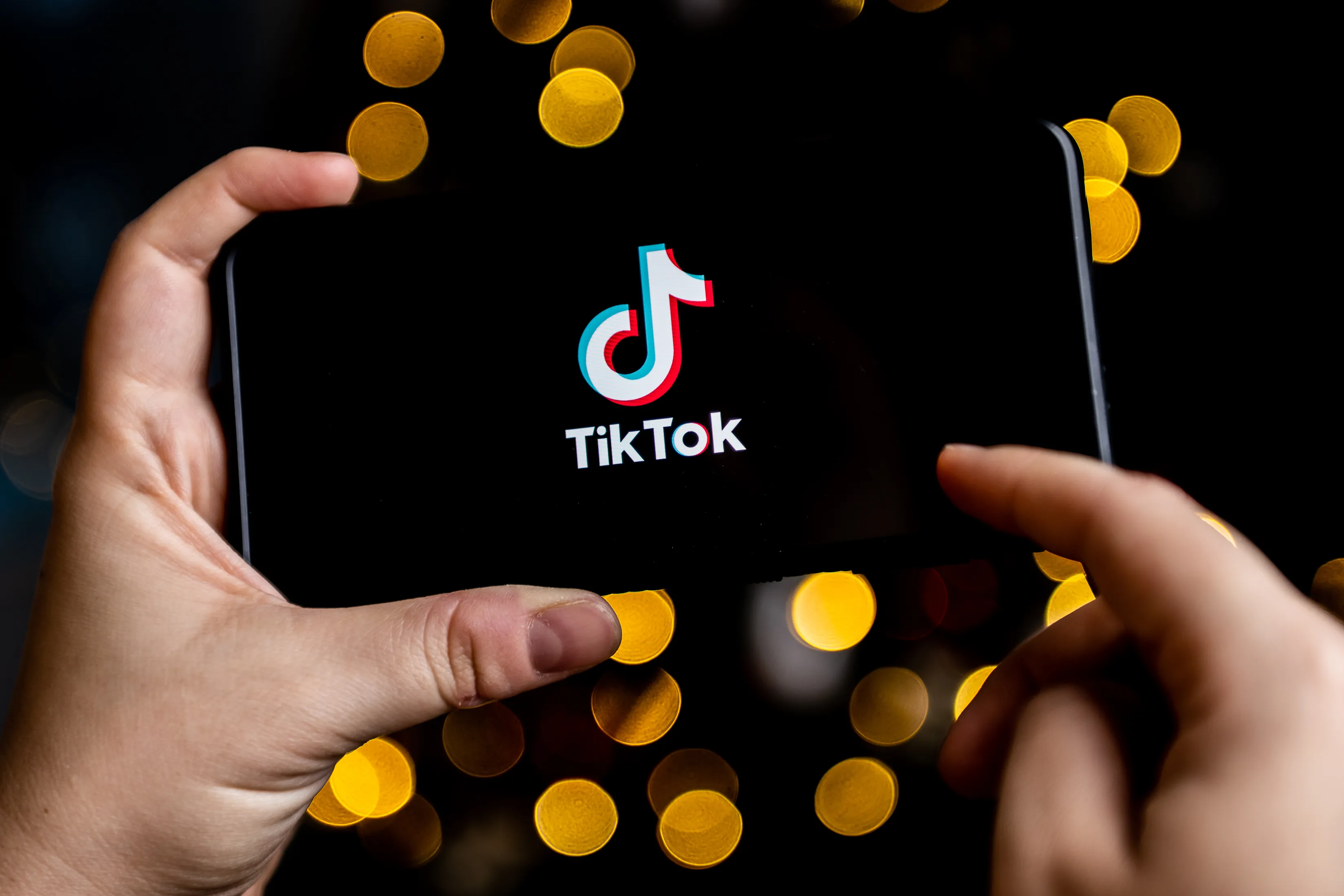 Η ΕΕ ετοιμάζεται να απαγορεύσει το TikTok Lite – «Είναι τόσο εθιστικό όσο και τα τσιγάρα»