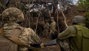 Τσάσιβ Γιαρ: Ο ουκρανικός Στρατός «απεγνωσμένα» αναζητά επιπλέον πυρομαχικά καθώς οι ρωσικές δυνάμεις προελαύνουν