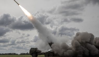 Αμερικανικό «χαστούκι» στην Μόσχα: Καταστράφηκε από αμερικανικούς πυραύλους HIMARS συστοιχία S-400 στο ρωσικό έδαφος!