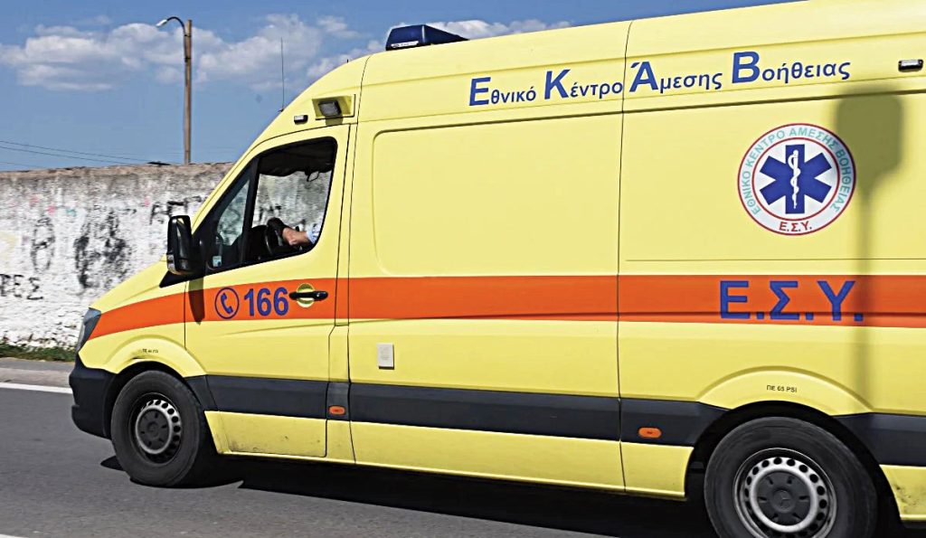 Σοβαρό τροχαίο στη Θεσσαλονίκη: Μηχανή παρέσυρε και τραυμάτισε γυναίκα – Εξαφανίστηκε ο οδηγός 