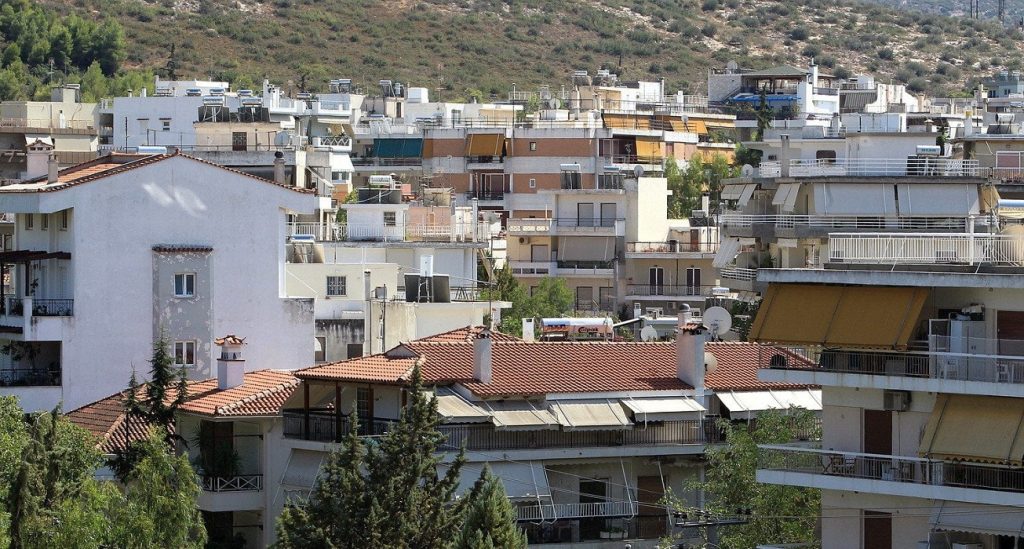 ΕΝΦΙΑ: Τα 5+1 σημεία που κρύβουν «παγίδες» και «φουσκώνουν» τα εκκαθαριστικά