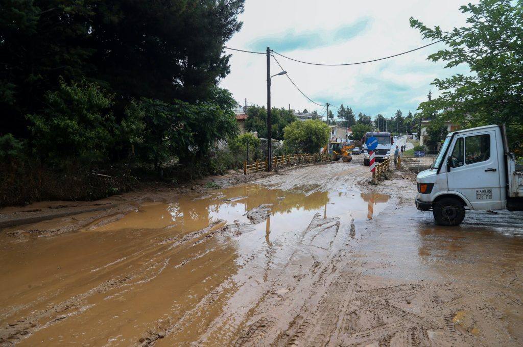 Χαλκιδική: Άγρια επίθεση σε δημοτικό υπάλληλο εν μέσω καταιγίδας