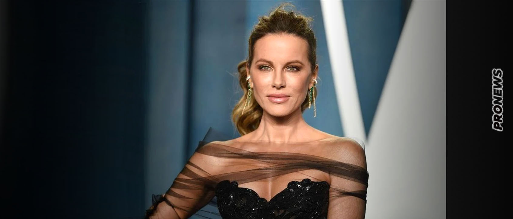 Κέιτ Μπέκινσεϊλ: Πόζαρε με μαύρα εσώρουχα και ψηλοτάκουνα και «τρέλανε» το Instagram (φωτο)