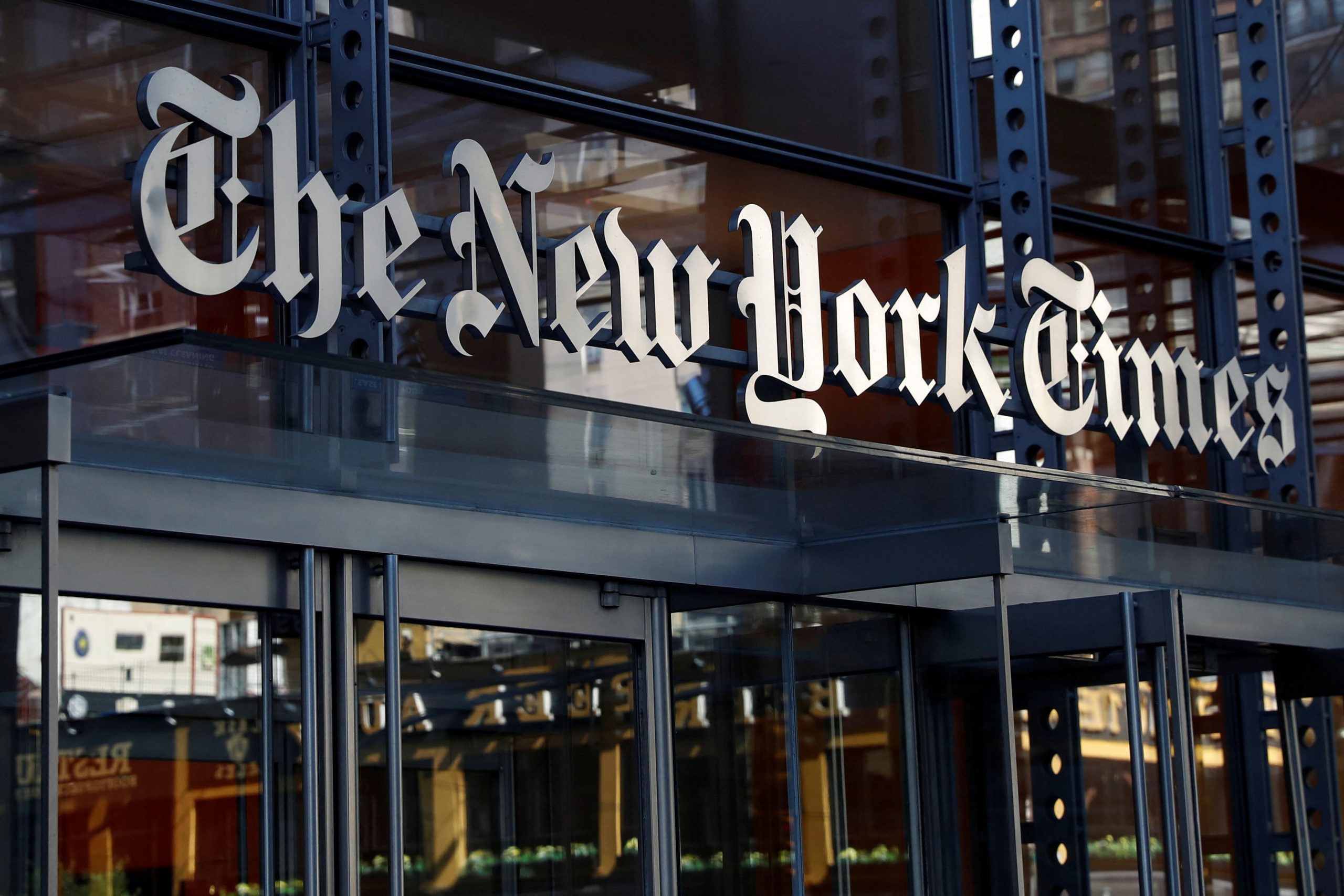 New York Times προς δημοσιογράφους για Ισραήλ: Αποφύγετε τις λέξεις «γενοκτονία» και «εθνοκάθαρση» για τη Γάζα