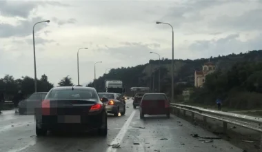 Θεσσαλονίκη: Ένα άτομο τραυματίστηκε μετά από τροχαίο μεταξύ στρατιωτικού λεωφορείου, απορριμματοφόρου και ΙΧ