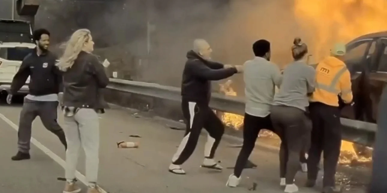 Μινεσότα: Την τρομακτική διάσωση οδηγού από φλεγόμενο αυτοκίνητο κατέγραψε κάμερα σε ταμπλό ΙΧ (βίντεο)