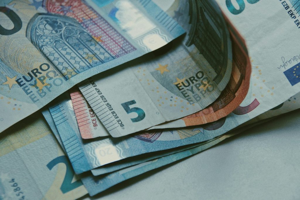 ΔΥΠΑ: Σήμερα καταβάλλεται η εφάπαξ παροχή 300 ευρώ σε 3.196 μη επιδοτούμενους μακροχρόνια ανέργους