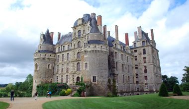 Γαλλία: Το κάστρο που θεωρείται ότι είναι στοιχειωμένο από το φάντασμα μιας γυναίκας