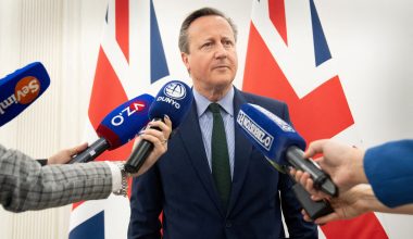 Το Λονδίνο ανακοίνωσε νέο πακέτο κυρώσεων κατά του Ιράν – «Θα συνεχίσουμε να σφίγγουμε τον κλοιό»