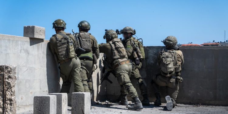 Ο ισραηλινός στρατός εξαπέλυσε επίθεση εναντίον του νοτίου Λιβάνου – Βομβαρδισμοί στη Γάζα