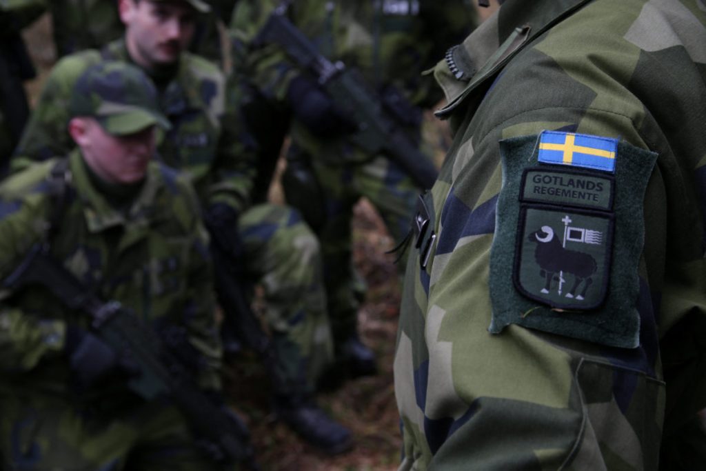 Η Σουηδία στέλνει περίπου 500 στρατιώτες μαζί με CV90 και Leopard-2 στη Λετονία για έξι μήνες