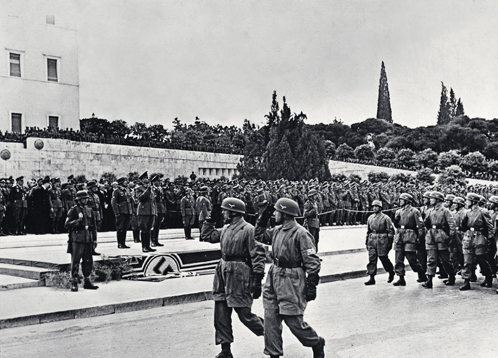 Σαν σήμερα το 1941 τα γερμανικά στρατεύματα καταλαμβάνουν την Αθήνα