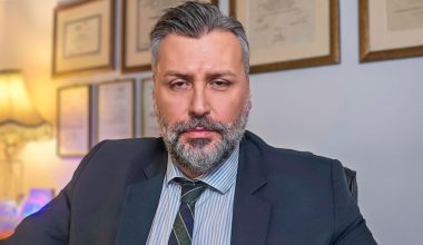 Υπόθεση Γ.Καλλιάνου: Ο Α.Γεωργίαδης διέταξε ΕΔΕ για το «φακελάκι» στον καθηγητή αγγειοχειρουργικής στο Αττικόν
