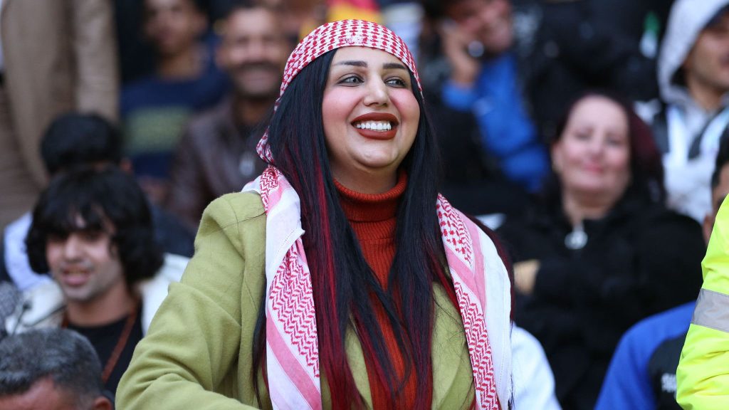 Ιράκ: Σταρ του TikTok δολοφονήθηκε έξω από το σπίτι της – Άνδρας παρίστανε τον διανομέα και την πυροβόλησε