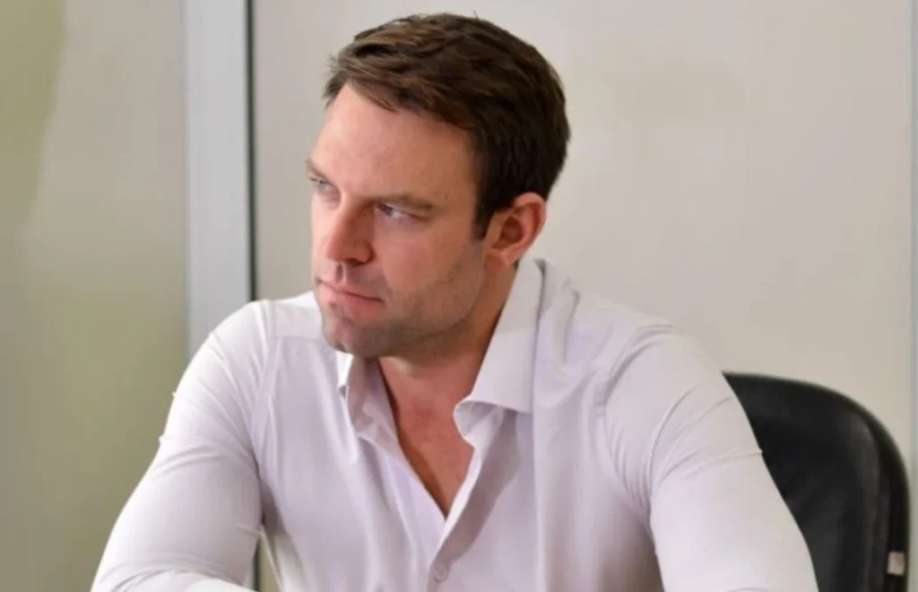 Επίσπευση των ερευνών γύρω από το τι μετέφερε η εμπορική αμαξοστοιχία στα Τέμπη ζητά ο Σ.Κασσελάκης