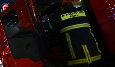Φωτιά στους Δελφούς – Στο σημείο επιχειρούν 27 πυροσβέστες 