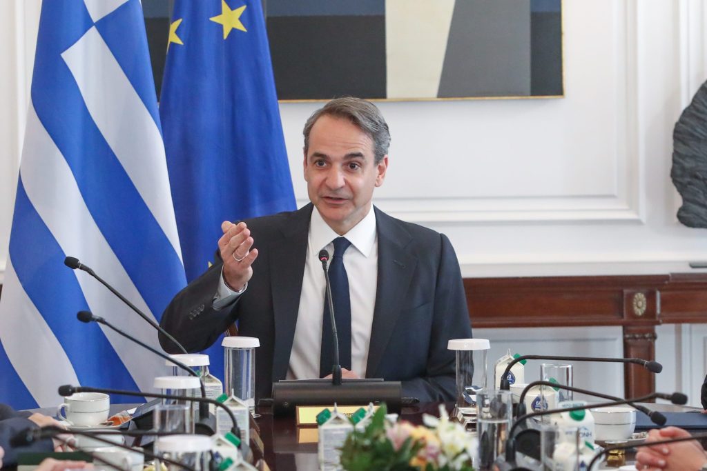 Κ.Μητσοτάκης: Ανακοίνωσε το μπόνους στους δημοσίους υπαλλήλους – Η εισήγησή του στο υπουργικό συμβούλιο