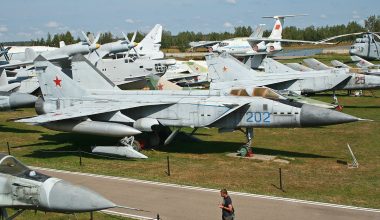 ΗΠΑ: Αγόρασαν 81 σοβιετικής εποχής μαχητικά αεροσκάφη από το Καζακστάν