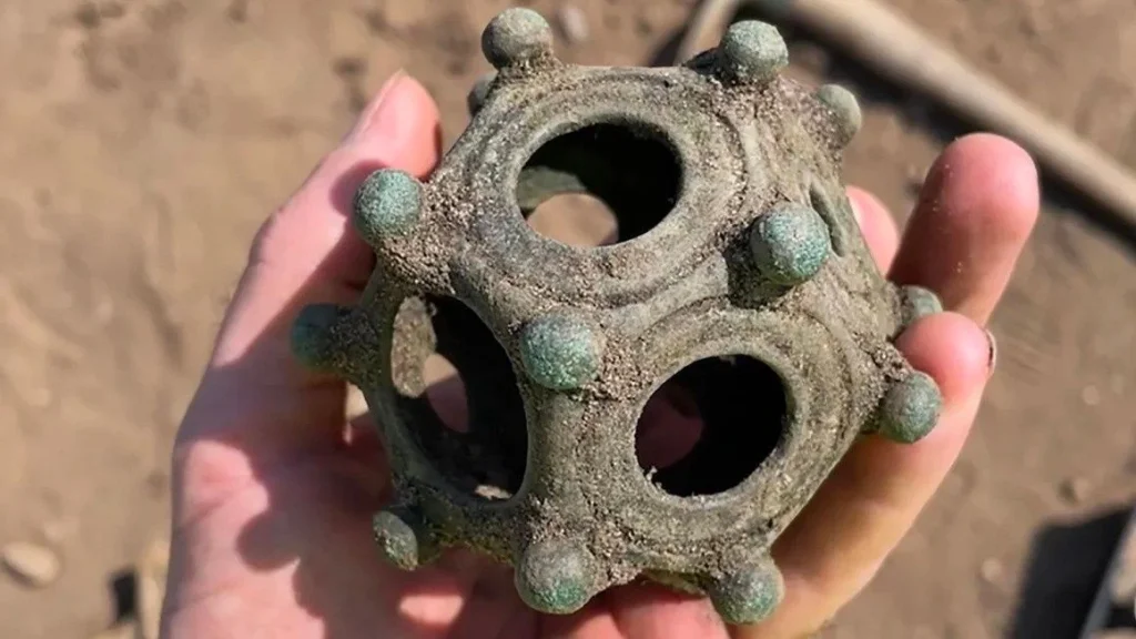 Αυτό είναι το ρωμαϊκό αντικείμενο που προβληματίζει τους ερευνητές – «Θεωρείται ένα από τα μεγάλα αινίγματα της αρχαιολογίας»