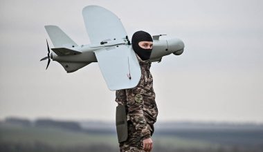 Η Ουκρανία αγοράζει 300.000 drones για τις ένοπλες δυνάμεις της