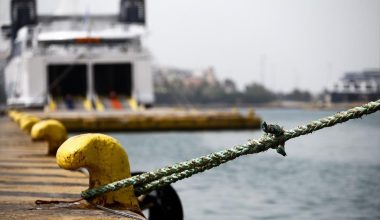 Απεργία Πρωτομαγιάς: Οριστικά δεμένα τα πλοία – Οι «τυχεροί» που θα φύγουν στην εκπνοή της κινητοποίησης της ΠΝΟ