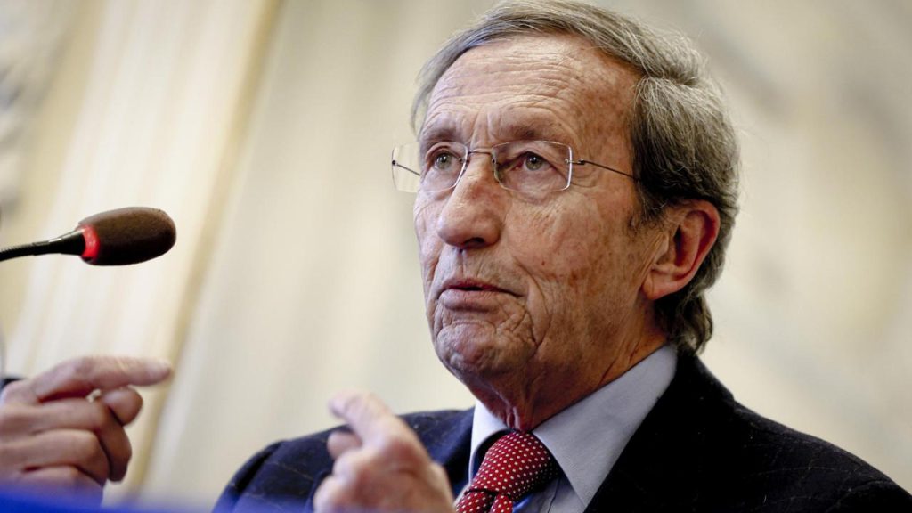 Ιταλία: Ποινή φυλάκισης δύο ετών και οκτώ μηνών για ξέπλυμα χρήματος στον Τζανφράνκο Φίνι