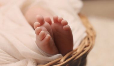 Επίδομα γέννησης: Σήμερα η καταβολή των αναδρομικών σε 58.812 µητέρες που απέκτησαν παιδί εντός του 2023