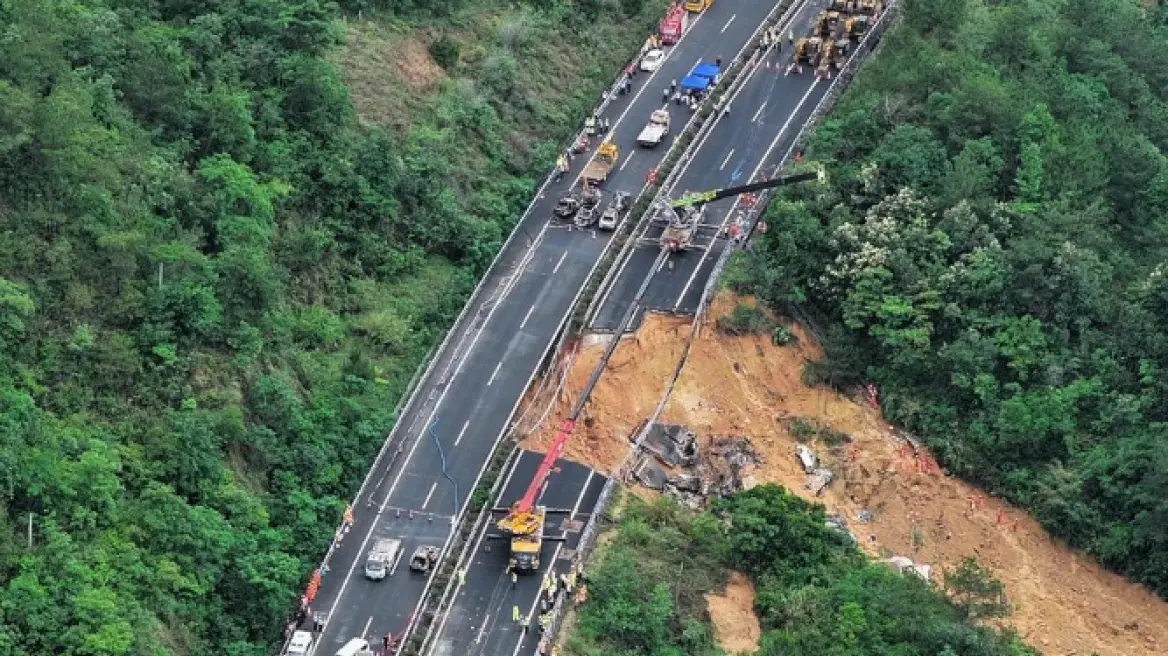 Κίνα: 19 άνθρωποι έχασαν τη ζωή τους από την κατάρρευση τμήματος αυτοκινητοδρόμου