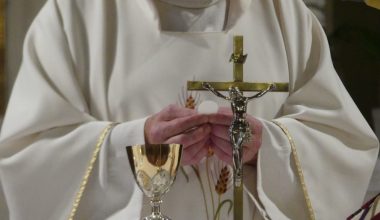 Βρετανία: Πρώην καθολικός ιερέας καταδικάστηκε για τη σεξουαλική κακοποίηση τεσσάρων αγοριών ηλικίας από 5 έως 11 ετών