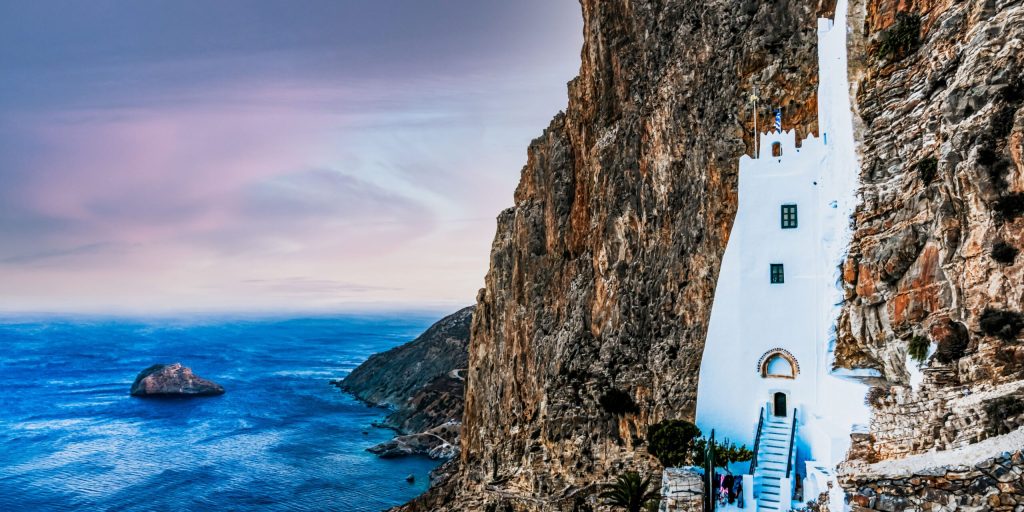 Le Monde: Δριμεία κριτική για την απομόνωση της Αμοργού – «Οι κάτοικοι νιώθουν εγκαταλελειμμένοι στη μοίρα τους»