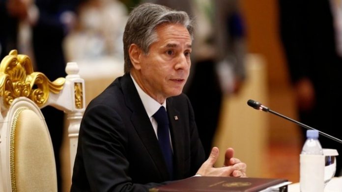 Να αποδεχθεί πρόταση κατάπαυσης του πυρός προέτρεψε τη Χαμάς ο Α.Μπλίνκεν