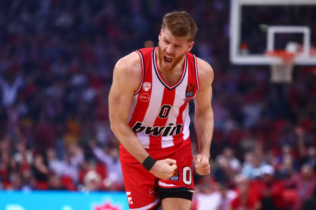 Euroleague: Ο Ολυμπιακός ισοπέδωσε την Μπαρτσελόνα με 92-58