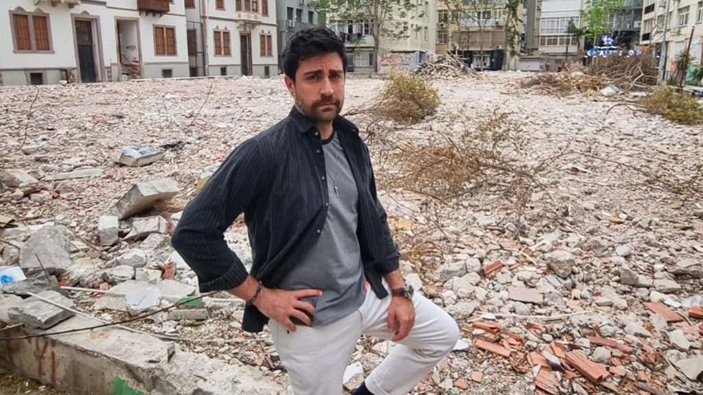 Τούρκος ηθοποιός αγόρασε και κατεδάφισε το σχολείο του – Πήρε εκδίκηση για το «ξύλο που είχε φάει» από δασκάλους